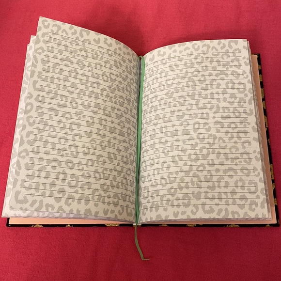 🆕 Animal Print Journal - Picture 6 of 9